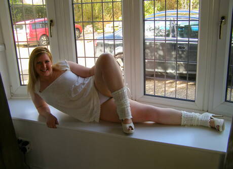 TAC Amateurs invite you to explore free pics featuring Samantha xxx gallery 274466